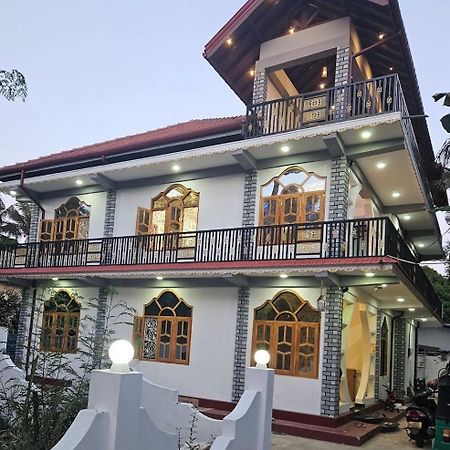J & J Homestay Джафна Экстерьер фото